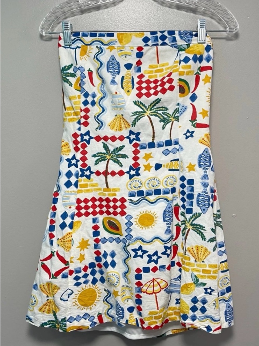 Jessica Simpson White Sundress with Red, Blue, Yellow & Green Beach Print